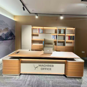 Bureau de direction luxe moderne avec bibliothèque intégrée