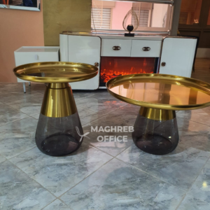 Table basse design avec base en verre fumé